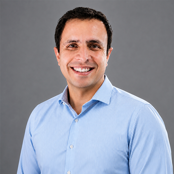 Dr. Javier Acuña